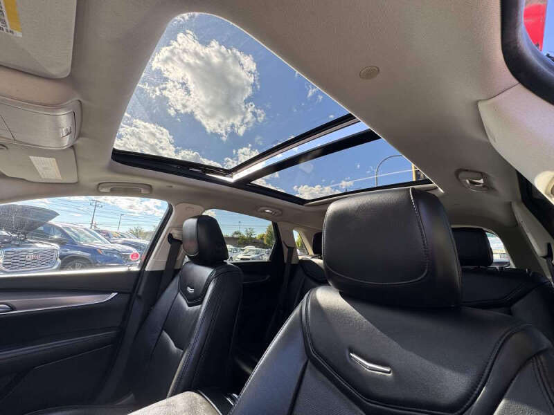 2018 Cadillac XT5 Luxury