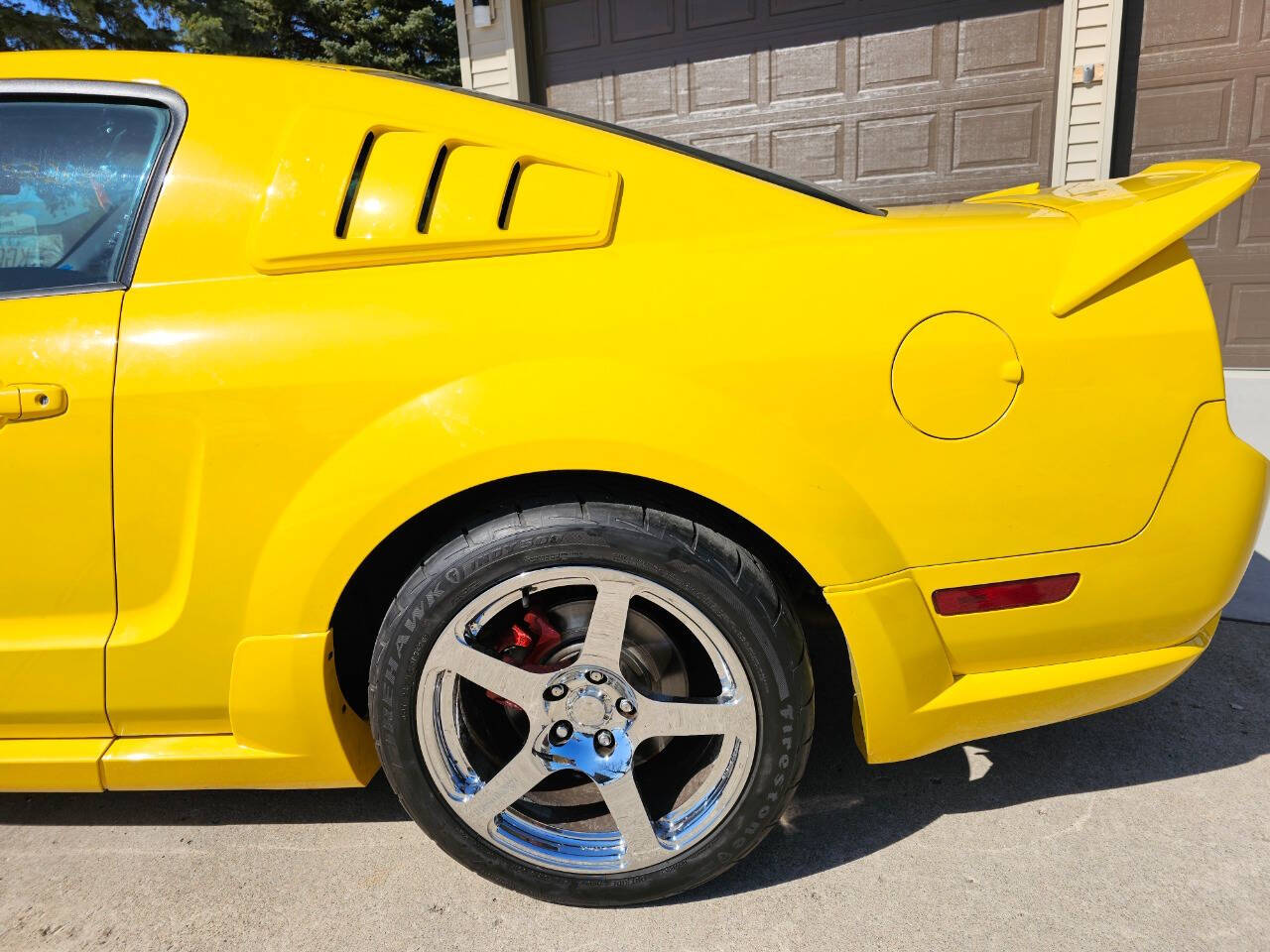 2006 Ford Mustang 42