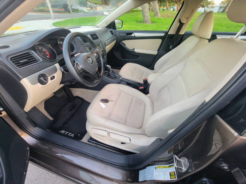 2015 Volkswagen Jetta SE