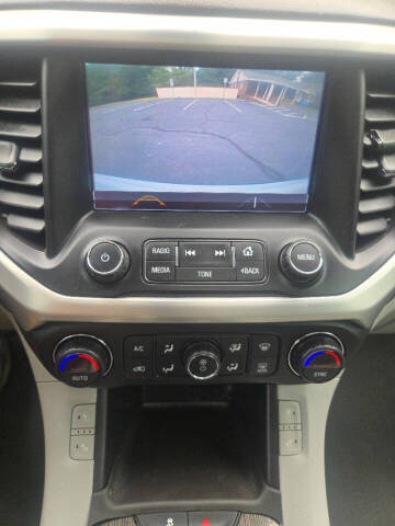 2017 GMC Acadia SLT-2
