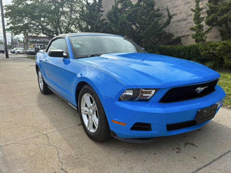 2011 Ford Mustang V6