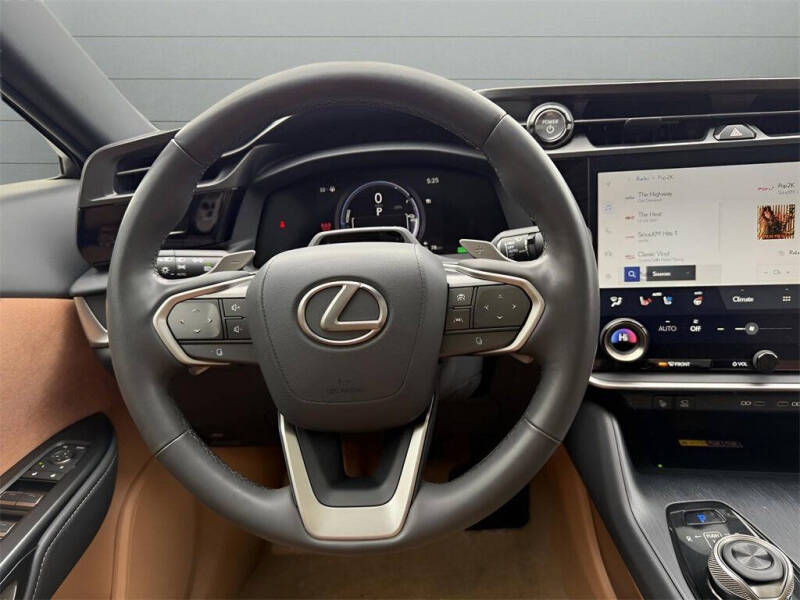 2023 Lexus RZ 450e Luxury