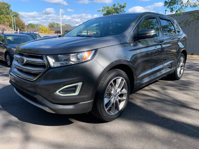 2015 Ford Edge Titanium photo 2