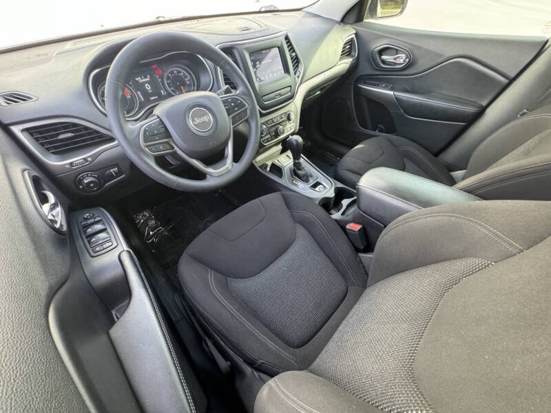 2019 Jeep Cherokee Latitude