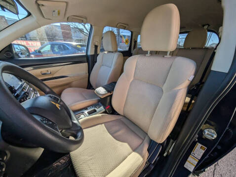 2019 Mitsubishi Outlander ES