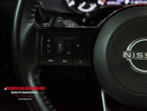 2023 Nissan Pathfinder SV