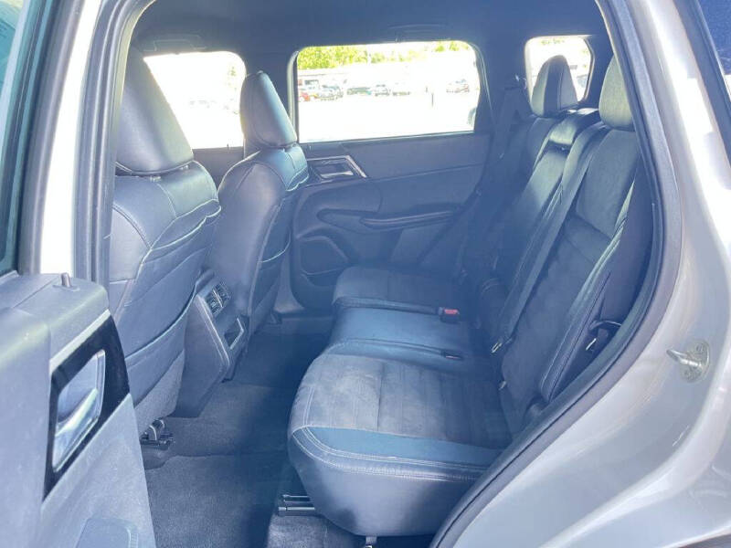 2023 Mitsubishi Outlander