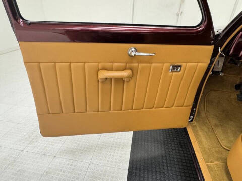 1951 Ford Deluxe