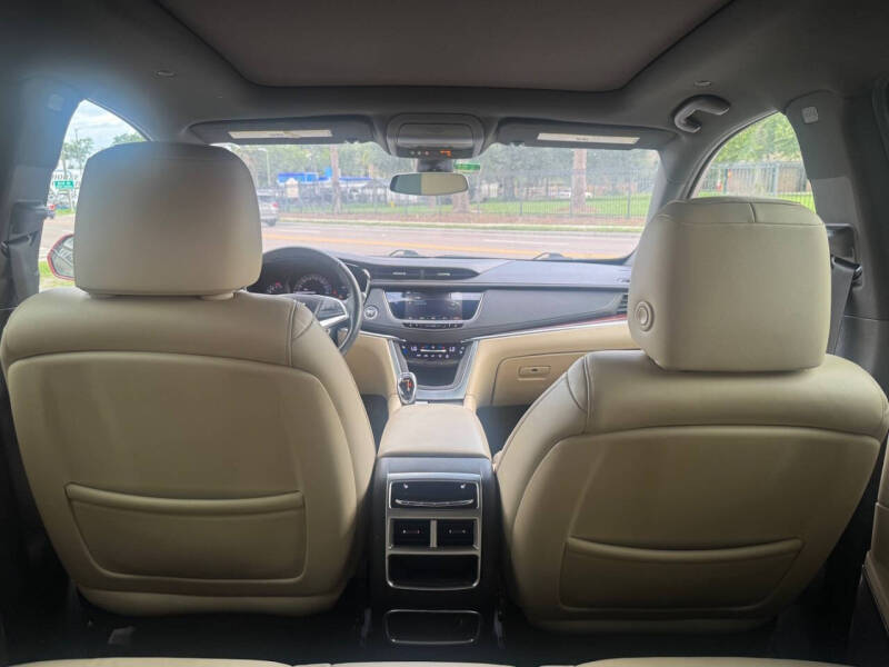 2019 Cadillac XT5 Premium Luxury