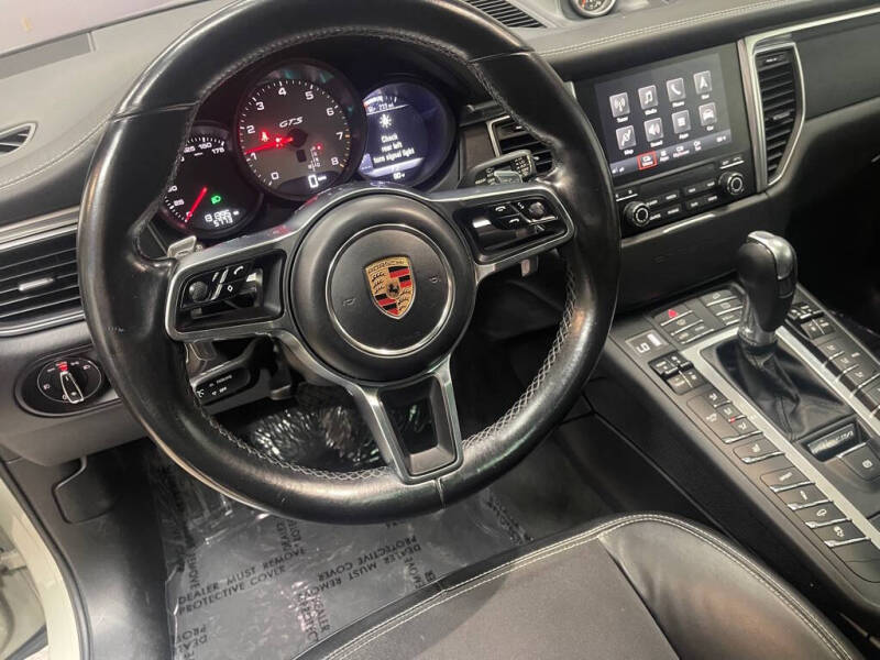 2017 Porsche Macan GTS