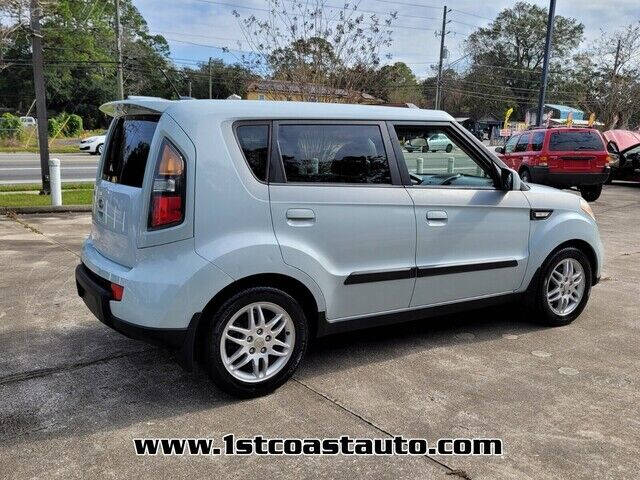 2010 Kia Soul +