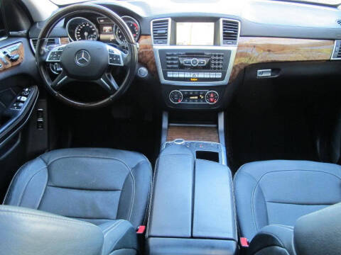 2016 Mercedes-Benz GL-Class GL 550 4MATIC