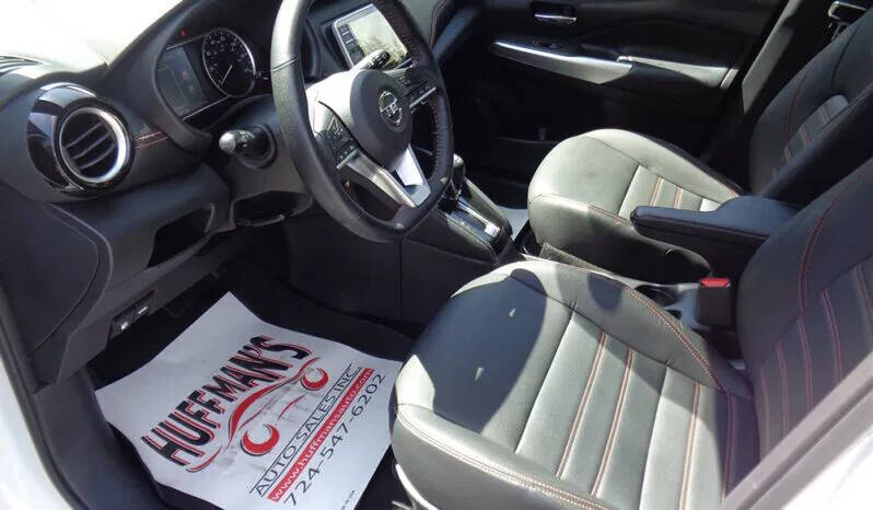 2020 Nissan Kicks SR