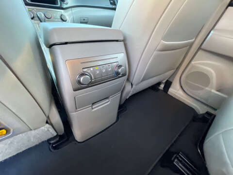 2013 Toyota Highlander SE