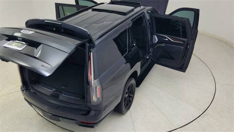 2023 Cadillac Escalade ESV Sport Platinum