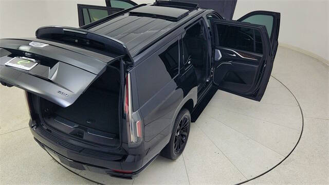 2023 Cadillac Escalade ESV Sport Platinum