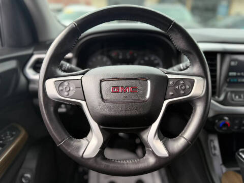 2017 GMC Acadia SLE-2