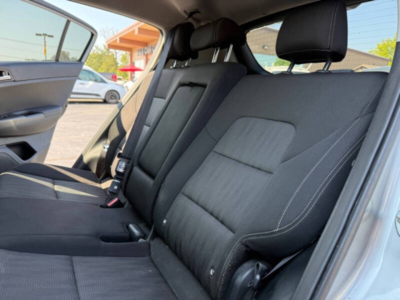 2022 Kia Sportage LX