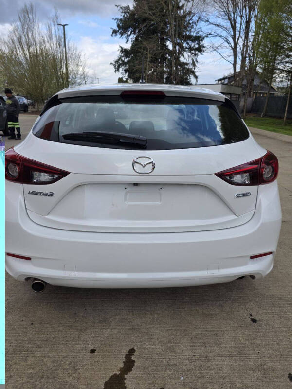 2017 Mazda MAZDA3 Touring