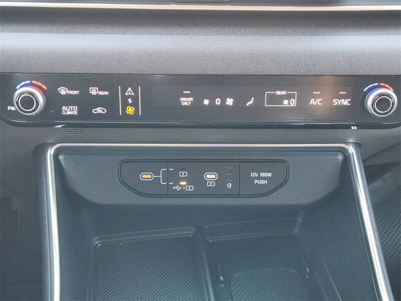 2026 Kia Carnival Hybrid SX