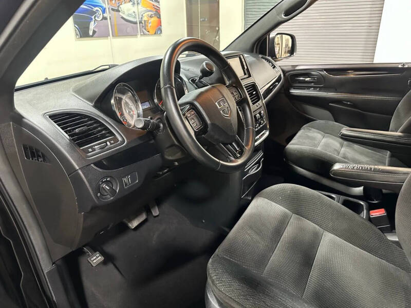 2017 Dodge Grand Caravan