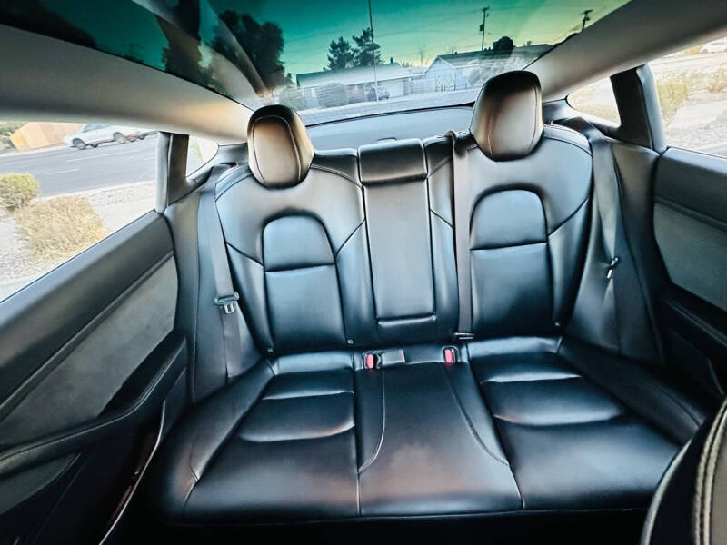 2019 Tesla Model 3 Base photo 19