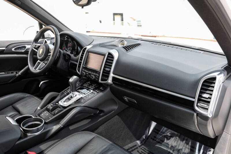 2016 Porsche Cayenne