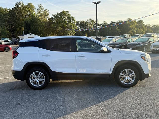 2022 GMC Terrain SLE