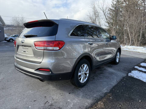 2017 Kia Sorento LX