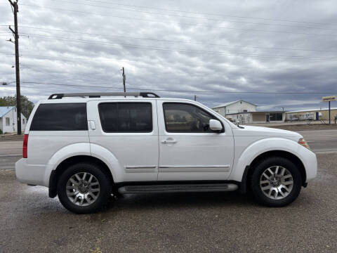 2009 Nissan Pathfinder LE