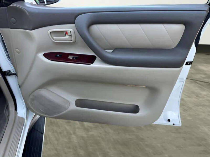 2004 Toyota Land Cruiser