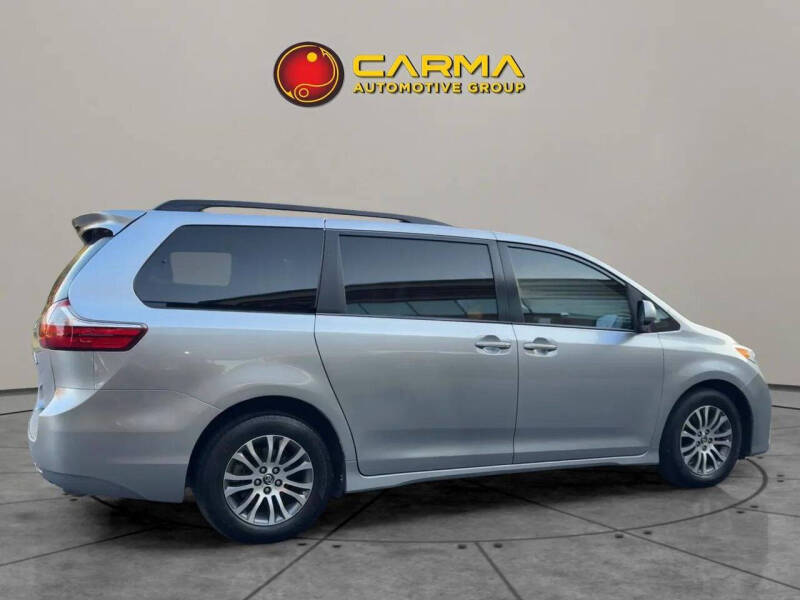 2018 Toyota Sienna XLE 8-Passenger