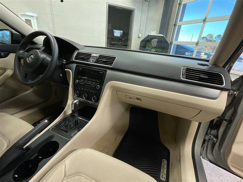 2013 Volkswagen Passat