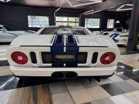 2005 Ford GT