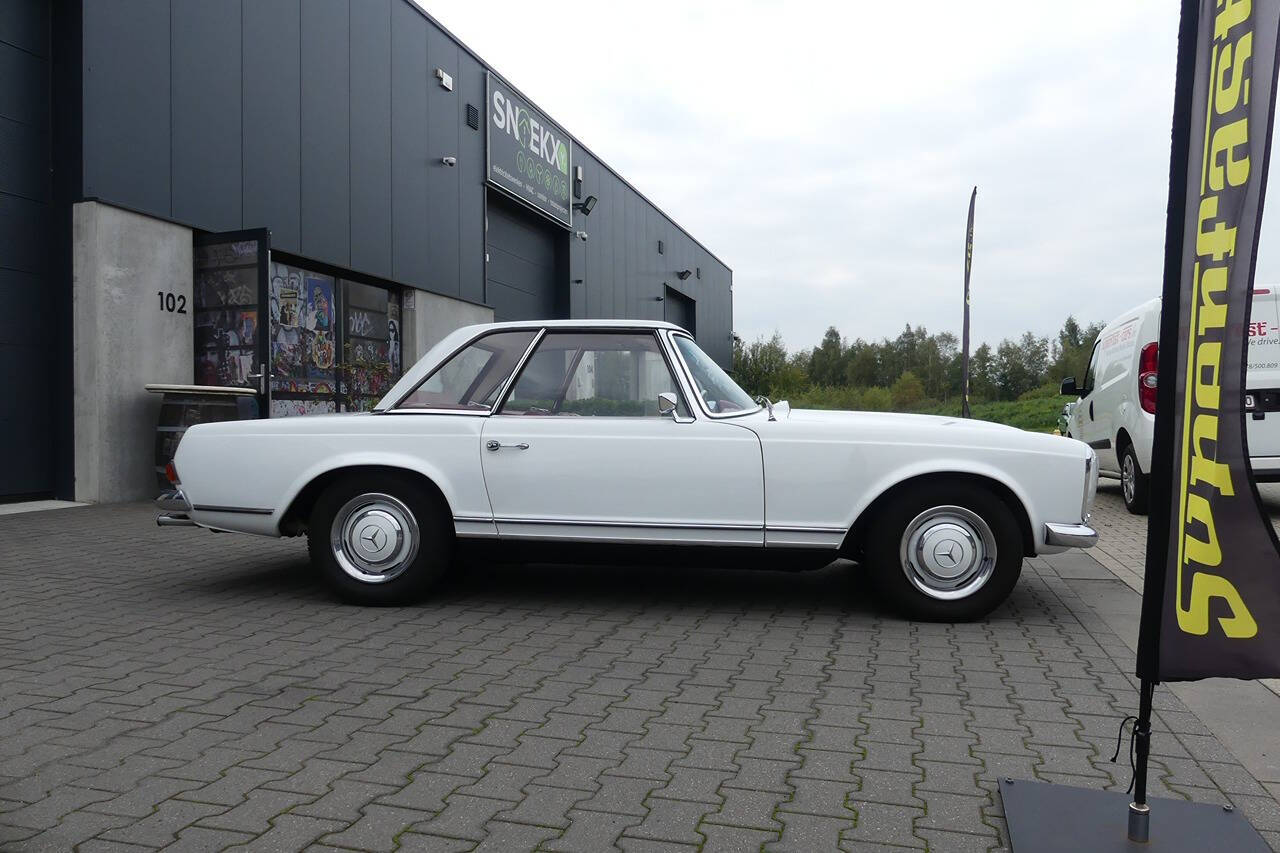 1968 Mercedes-Benz 280SL for sale at Flemingstoke in Costa Mesa, CA