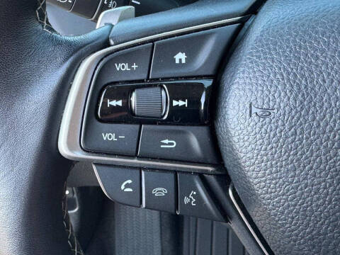 2022 Honda Insight Touring