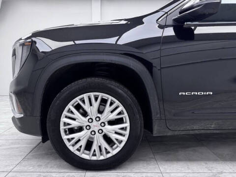 2024 GMC Acadia Elevation