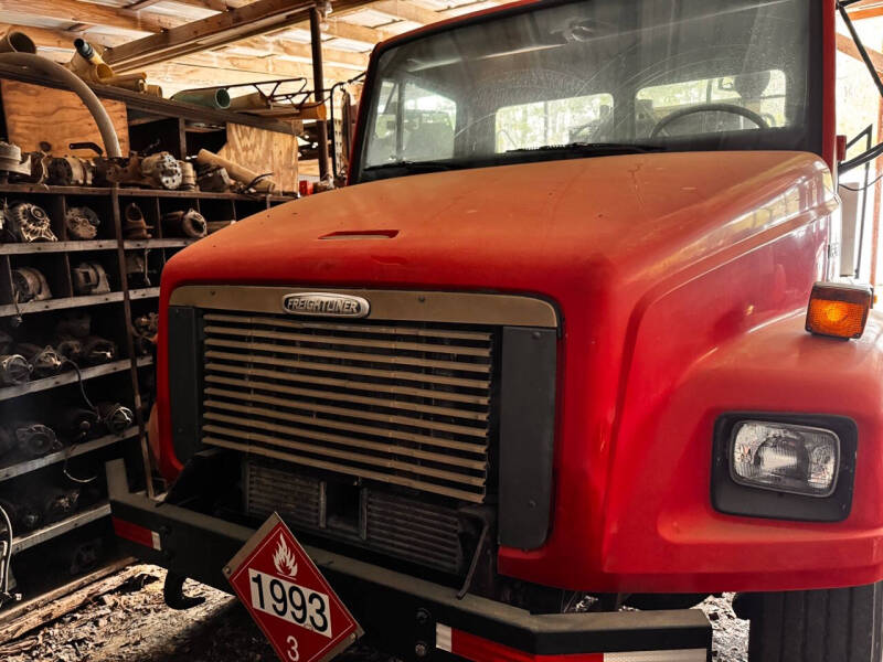 1999 Freightliner FL70