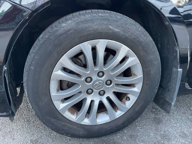 2016 Toyota Sienna XLE Premium 8-Passenger