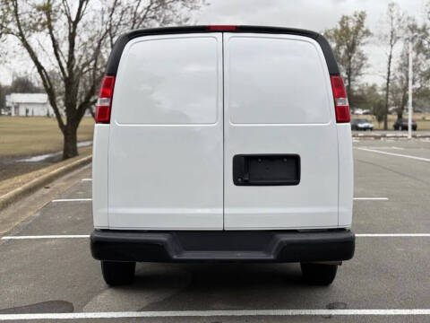 2023 Chevrolet Express 2500