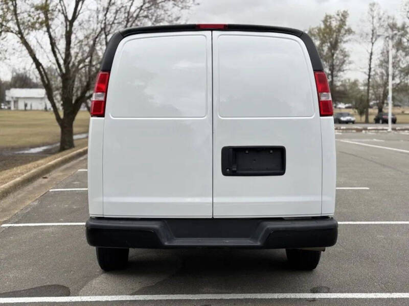 2023 Chevrolet Express 2500