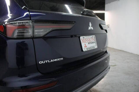 2025 Mitsubishi Outlander SE