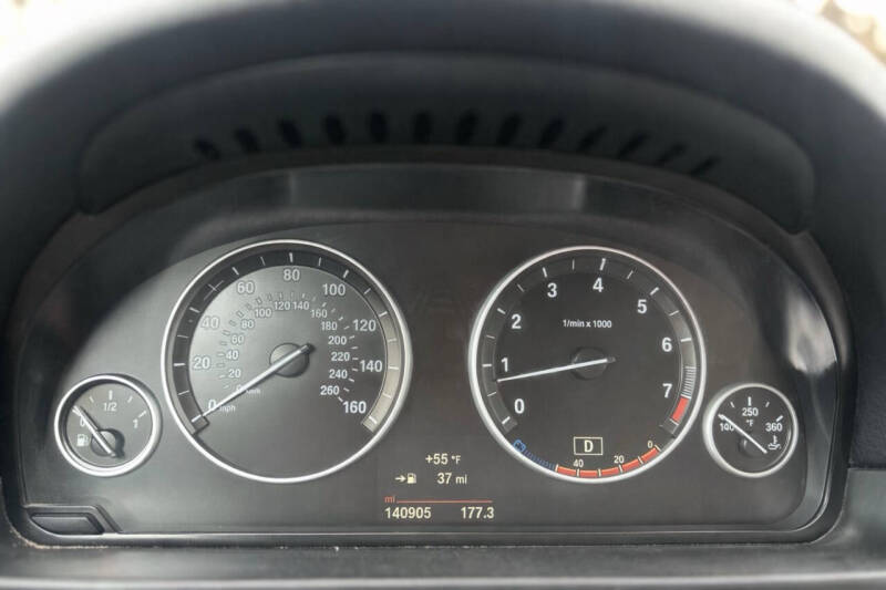 2016 BMW 5 Series 528i