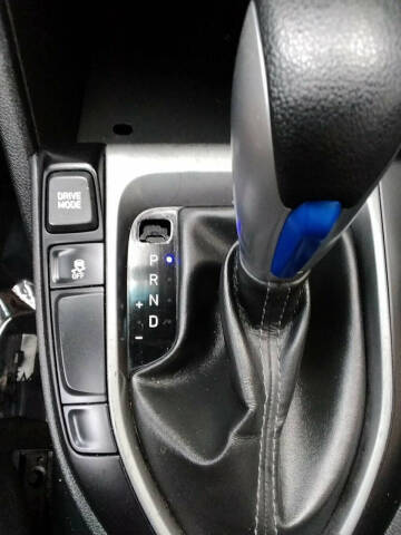 2019 Hyundai Veloster