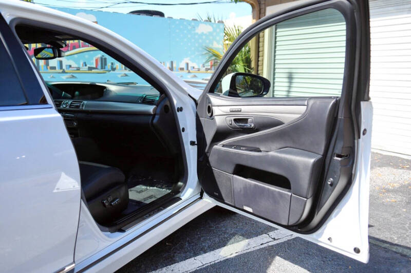 2013 Lexus LS 460