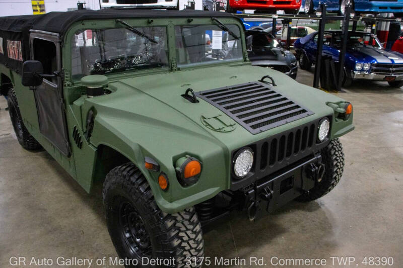 2001 AM General Hummer