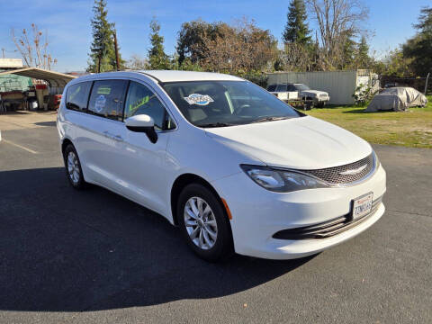 2017 Chrysler Pacifica Touring