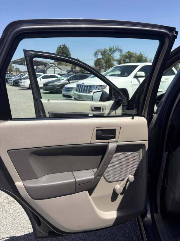 2011 Ford Focus S