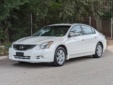 2010 white altima