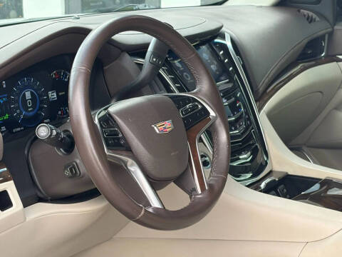 2017 Cadillac Escalade ESV Luxury